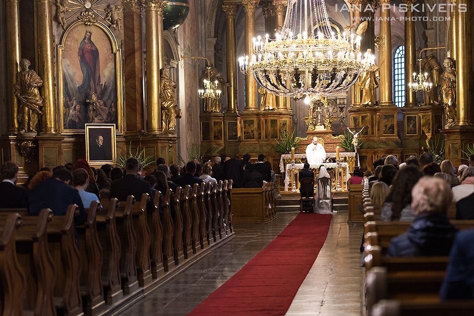 Ceremonia chrztu Świętego w Kościele Świętej Anny, Chrzest, Chrzest Święty, Chrzest Warszawa, Fotograf Kościół Świętej Anny, fotograf Krakowskie Przedmieście, Fotograf na Chrzest, fotograf na Chrzest Kościół Świętej Anny, Fotograf na chrzest mazowieckie, 