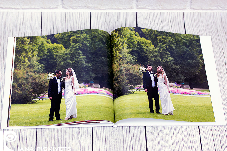 Exclusive wedding photo book, photo album of your wedding, church ceremony, marriage registration. What does a wedding photo book look like? How much does a photo book cost? Cost of a photo book. Wedding photo report. Wedding photographer in Warsaw, Wroclaw, Krakow, Poland. 