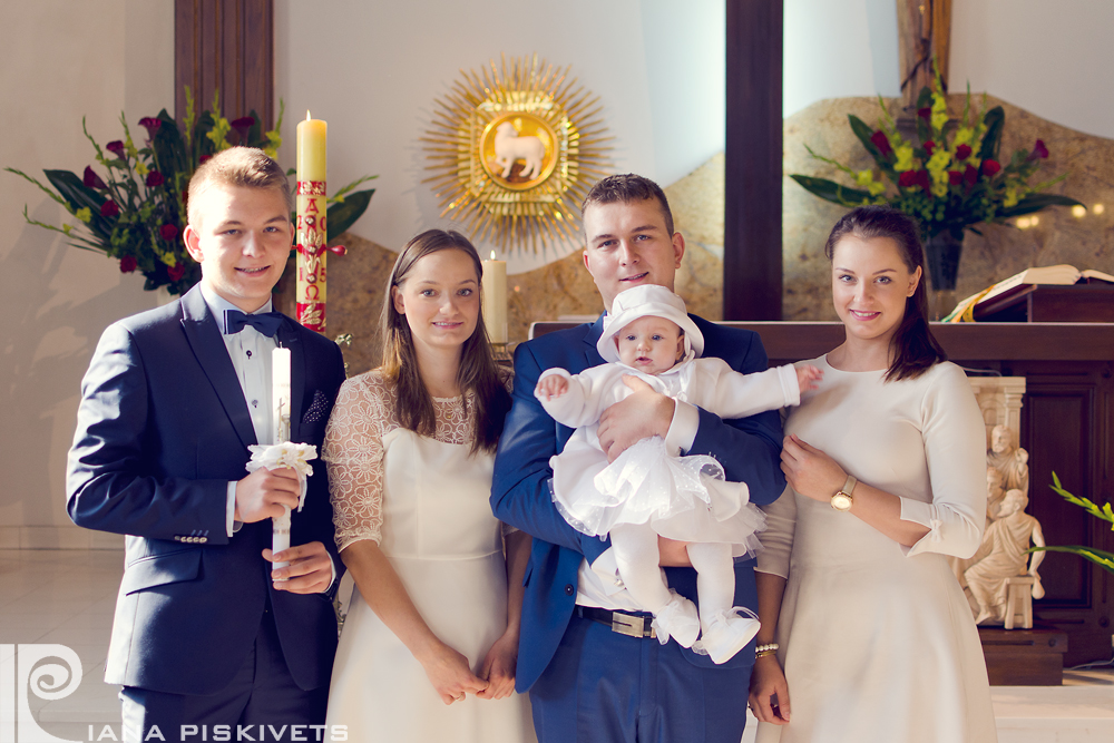 Photographer communion, baptism photographer - price, wedding photography, wedding: baptisms, communions, events photographer for the baptism of Warsaw. Photographer for every family celebration, good and cheap wedding photographer in Warsaw.