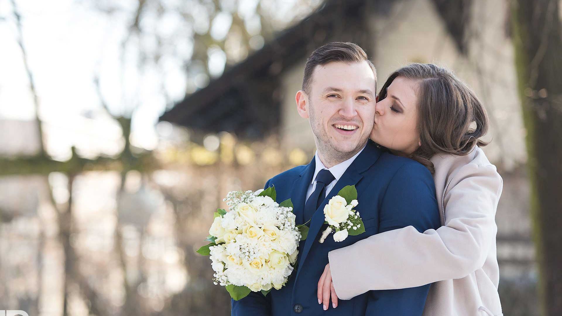 Fotograf ślubny w Warszawie. Fotografia ślubna Warszawa - fotograf na ślub i wesele - oferta i cennik, porównanie ofert, ceny. Naturalna fotografia. Zdjęcia Ślubne Warszawa. Sesje plenerowe pełne emocji magii uczuć, fotoksiążka ślubna. Najlepszy fotograf.