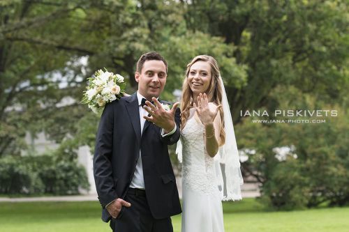 Wedding photo shoot at the Royal Castle in Warsaw, in the Wilanów Park, Łazienki Park, Warsaw Old Town. Beautiful pictures of your wedding in Europe. Wedding photo shoot in the city in winter, spring, summer, autumn Wedding photographer in Warsaw, Poland