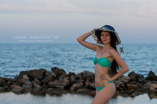 Summer, the sun and the beach are perfect time of year and place for a marvellous and stunning photo shoots on the beach. Photos of seminude girls against the sea are very spectacular. During this photo shoot you can make very beautiful romantic photos, t