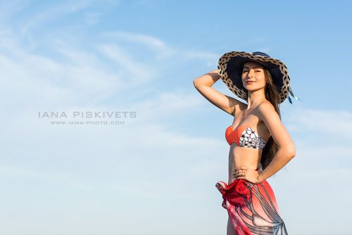 Summer, the sun and the beach are perfect time of year and place for a marvellous and stunning photo shoots on the beach. Photos of seminude girls against the sea are very spectacular. During this photo shoot you can make very beautiful romantic photos, t