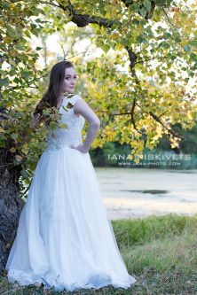 Professional wedding photographer in Warsaw Photo shoot of wedding, wedding ceremony in church, baptism in church: offer and prices Wedding photo shoot in a spring park, high-quality wedding photos for your photo album, manufacture of a wedding photo book