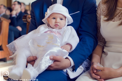 Jaki prezent na chrzest Najlepszy Fotograf na Chrzest w Warszawie, Zdjęcia z Chrzcin, chrzest święty, chrzciny, fotografia chrzcin, Fotografuję chrzty na terenie Warszawy. Fotograf Warszawa. Fotograf w Warszawie. Fotografowanie na chrzcinach