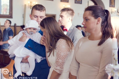 Photographer child and family baptism.