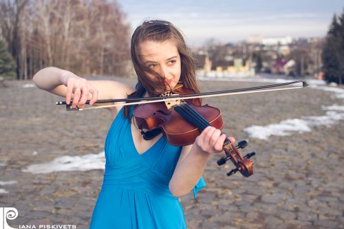 Olga-plener ze skrzypcami 